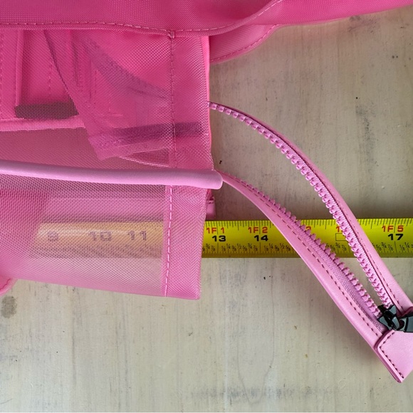 Marc Jacobs Large Pink Transparent Tote - Picture 14 of 16